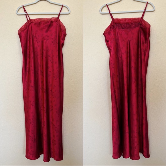 Jaclyn Smith Studio Intimates // Long Slip Dress // Ruby Red // L - Picture 8 of 8